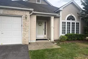 8 Llewellyn Ct, Jackson, NJ 08527 - Photo 1