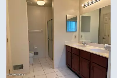 8 Llewellyn Court, Jackson, NJ 08527 - Photo 19