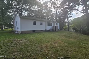 8 Oak Leaf Ln, Toms River Township, NJ 08755 - Photo 11