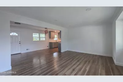 8 Oak Leaf Lane, Toms River Township, NJ 08755 - Photo 5