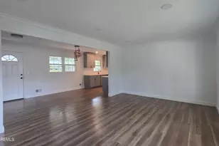 8 Oak Leaf Ln, Toms River Township, NJ 08755 - Photo 5