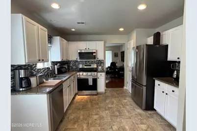 102 Clear Lake Road, Whiting, NJ 08759 - Photo 9