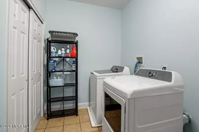 203 Canterbury Lane, Morganville, NJ 07751 - Photo 17