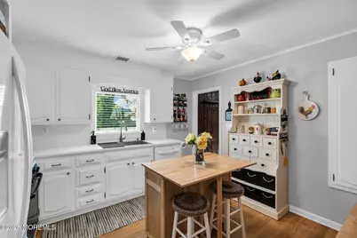 177 10th Street, Belford, NJ 07718 - Photo 11