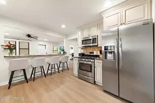 20 Weston Pl, Eatontown, NJ 07724 - Photo 15