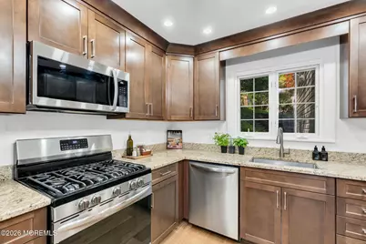 212 Linden Avenue, Highlands, NJ 07732 - Photo 9