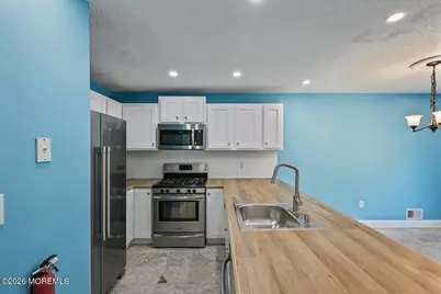1333 Paris Court, Lakewood, NJ 08701 - Photo 3