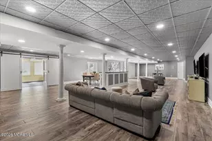 2 Cindy Ct, Holmdel, NJ 07733 - Photo 39