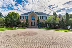 2 Cindy Ct, Holmdel, NJ 07733 - Photo 11