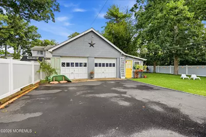 289 Roosevelt Avenue, Oakhurst, NJ 07755 - Photo 17