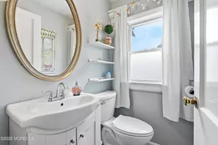 289 Roosevelt Ave, Oakhurst, NJ 07755 - Photo 11