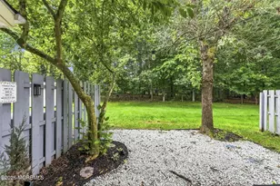 318 Balsam Ct, Howell Township, NJ 07731 - Photo 35
