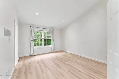 318 Balsam Court, Howell Township, NJ 07731 - Photo 25