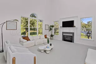 150 Lions Ct, Freehold, NJ 07728 - Photo 15