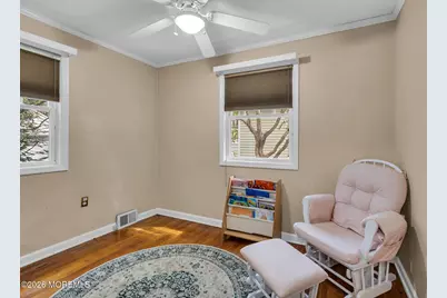 36 Foster Street, Red Bank, NJ 07701 - Photo 17