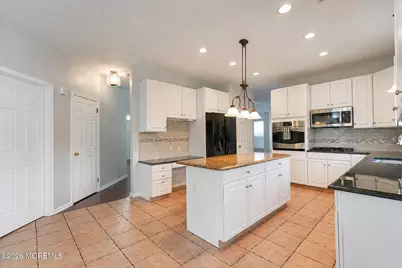 8 Alyssa Lane, Manalapan Township, NJ 07726 - Photo 9