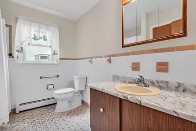 21 Burlington Court, Toms River Township, NJ 08757 - Photo 19