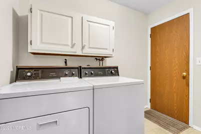 21 Burlington Court, Toms River Township, NJ 08757 - Photo 23
