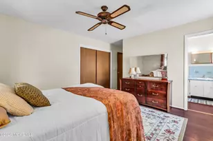 21 Burlington Ct, Toms River Township, NJ 08757 - Photo 23