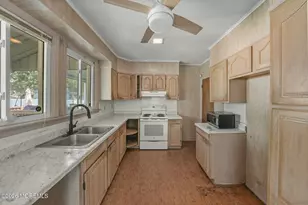 205 Maple Ave, Trenton, NJ 08618 - Photo 5