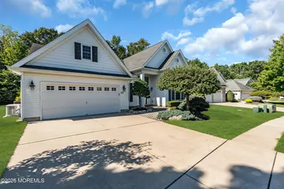 13 Northshire Court, Freehold, NJ 07728 - Photo 9