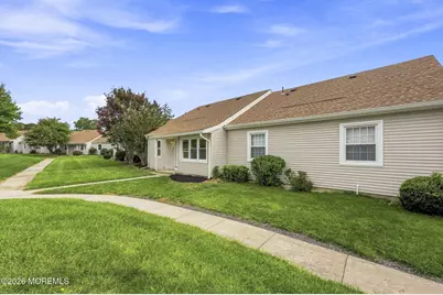 61C Piazza Vittoria, Freehold, NJ 07728 - Photo 3