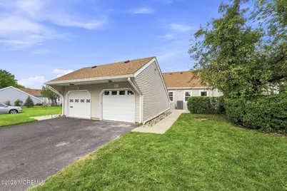 61C Piazza Vittoria, Freehold, NJ 07728 - Photo 5