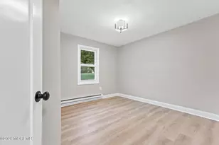 61 C Piazza Vittoria, Freehold, NJ 07728 - Photo 31