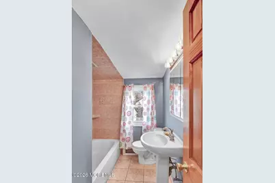 64 Waackaack Avenue, Keansburg, NJ 07734 - Photo 11