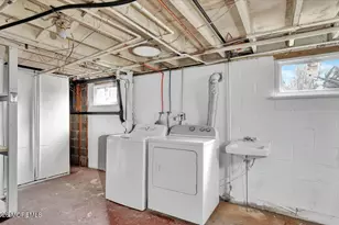 64 Waackaack Ave, Keansburg, NJ 07734 - Photo 15