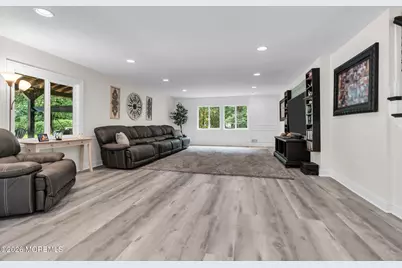 46 Shephard Drive, Middletown, NJ 07748 - Photo 17