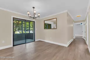 39 Meadow Green Cir, Manalapan Township, NJ 07726 - Photo 9