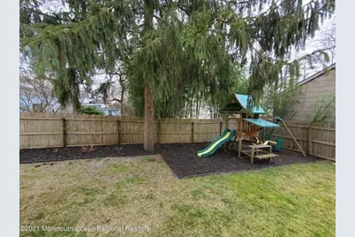 200 Highwood Road, Oakhurst, NJ 07755 - Photo 17