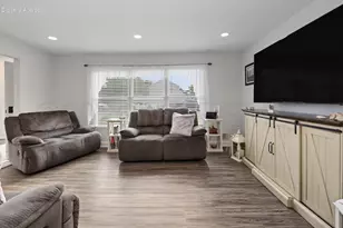 30 Albatross Dr, Howell Township, NJ 07731 - Photo 13