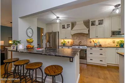 20 Eisenhower Court, Matawan, NJ 07747 - Photo 11