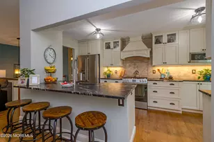 20 Eisenhower Ct, Matawan, NJ 07747 - Photo 11