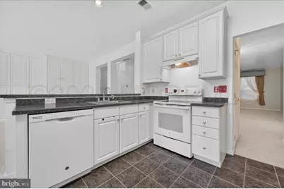 7 Allister Lane, Columbus, NJ 08022 - Photo 5