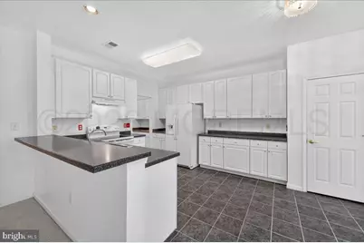 7 Allister Lane, Columbus, NJ 08022 - Photo 3