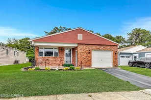 14 Santiago Dr W, Toms River Township, NJ 08757 - Photo 1