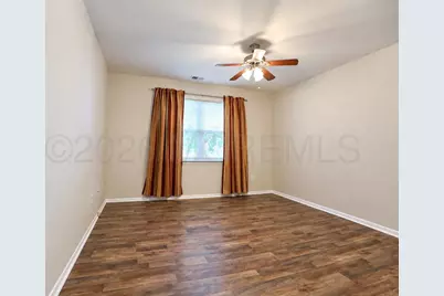1405 Silver Court, Hamilton Square, NJ 08690 - Photo 13