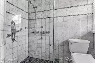 64 Livingston Lane, Manalapan Township, NJ 07726 - Photo 27