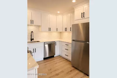 105 Amberly Drive #D, Manalapan Township, NJ 07726 - Photo 3