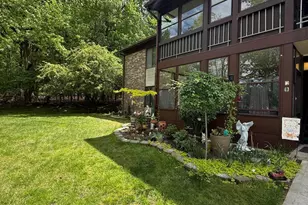 105 Amberly Dr, Manalapan Township, NJ 07726 - Photo 1