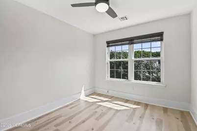 38 Des Moines Court, Tinton Falls, NJ 07712 - Photo 19