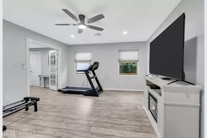 6 Volt Place, Middletown, NJ 07748 - Photo 9