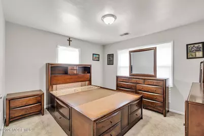 207 Pacific Avenue, Beachwood, NJ 08722 - Photo 13