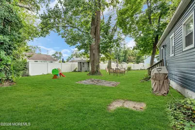 207 Pacific Avenue, Beachwood, NJ 08722 - Photo 33