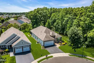 19 W Rossini Ct, Farmingdale, NJ 07727 - Photo 3