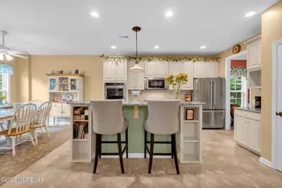 19 W Rossini Court, Farmingdale, NJ 07727 - Photo 13