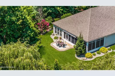 19 W Rossini Court, Farmingdale, NJ 07727 - Photo 25
